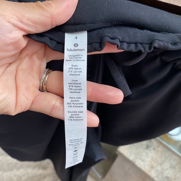 Lululemon pants 4 - Picture 6 of 6
